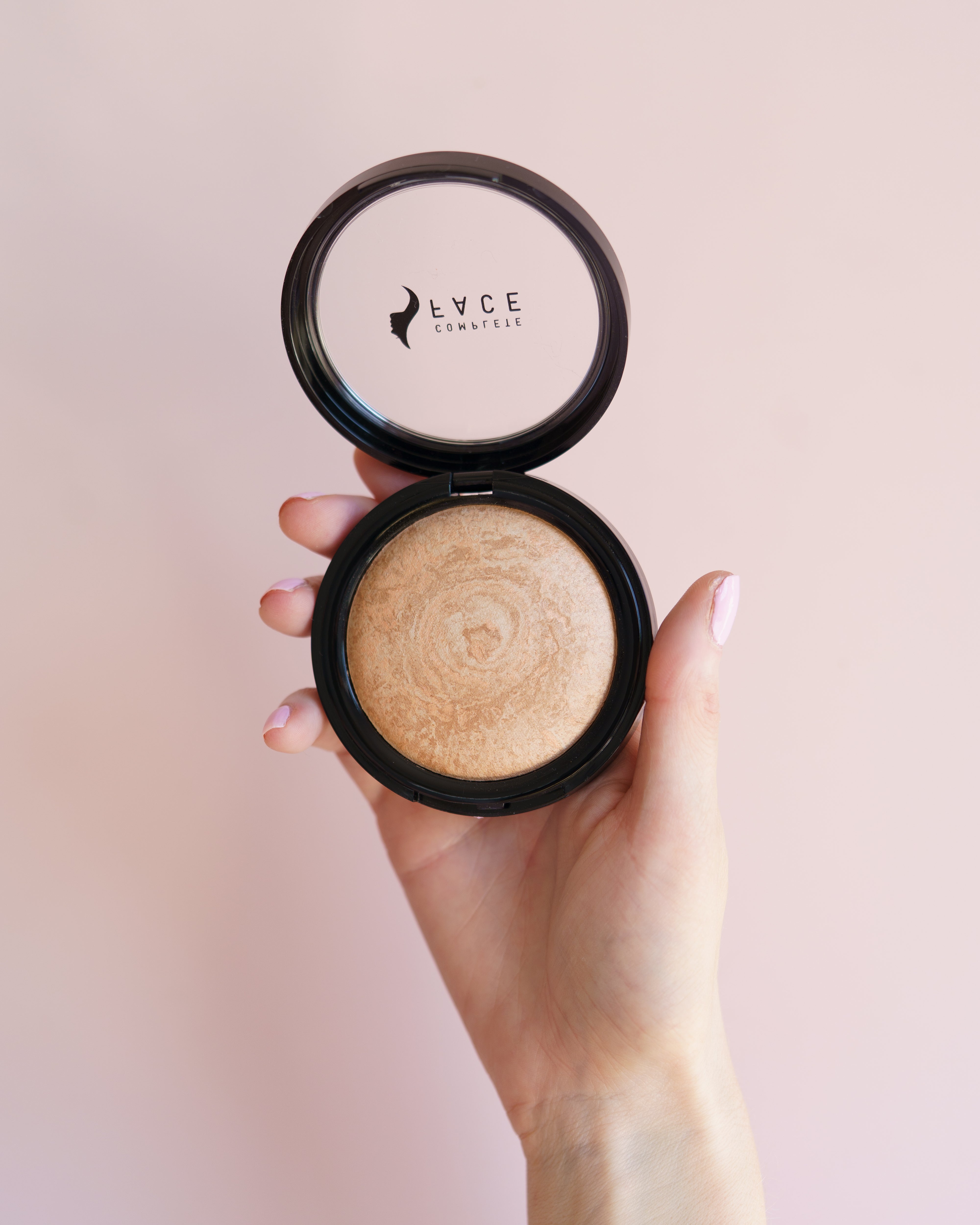 NEW FORMULA Satin Glow Finishing Powder